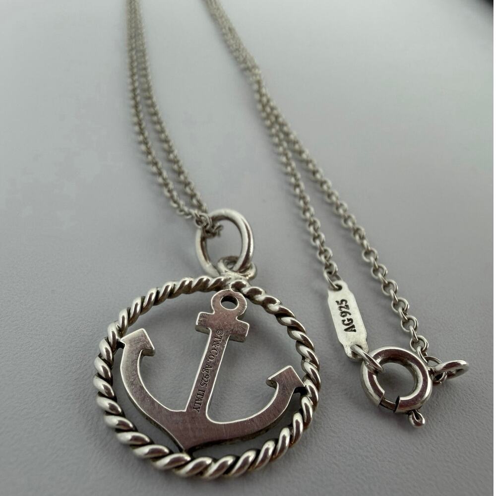 Tiffany & Co. 925 Sterling Silver Anchor Rope Circle Pendant Necklace 18" Italy